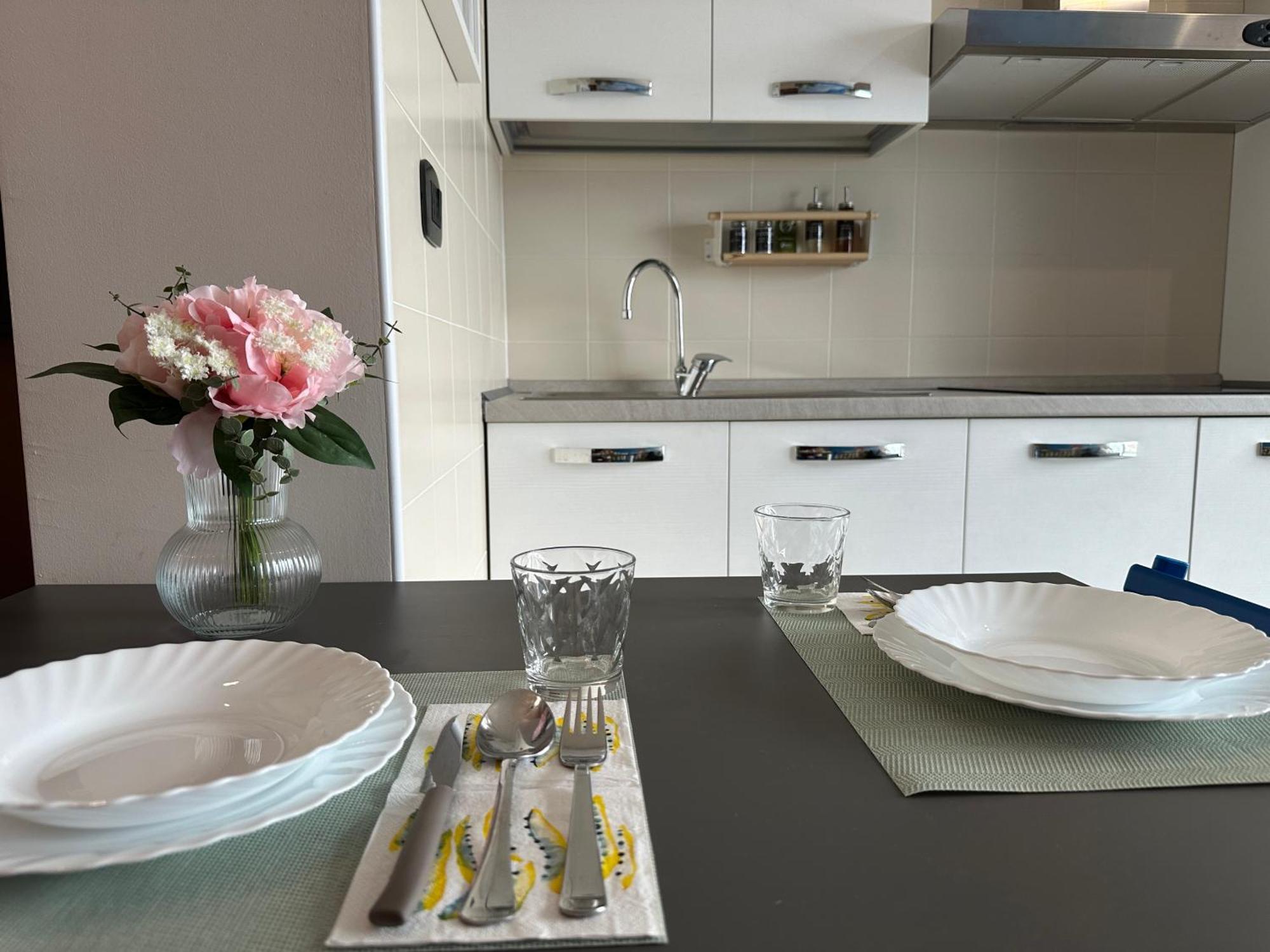 Il Gabbiano Savona "Luxury House" - Wifi, Parking, Shopping Center公寓 外观 照片